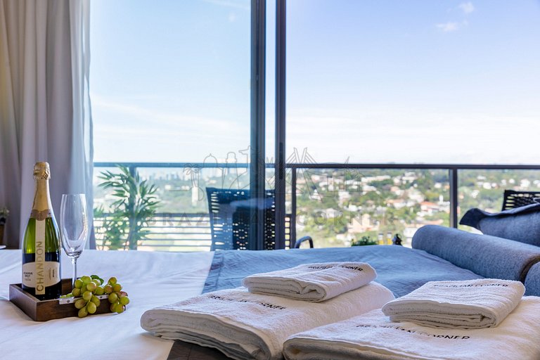 Amazing view, pool, AC, Gym| Brazilian Corner