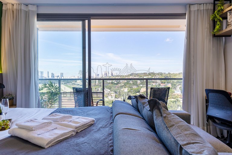 Amazing view, pool, AC, Gym| Brazilian Corner