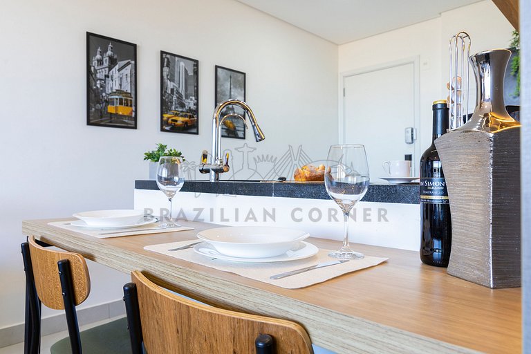 Amazing view, pool, AC, Gym| Brazilian Corner