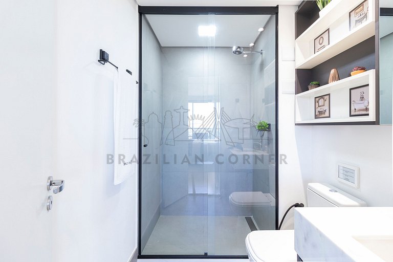 Amazing view, pool, AC, Gym| Brazilian Corner