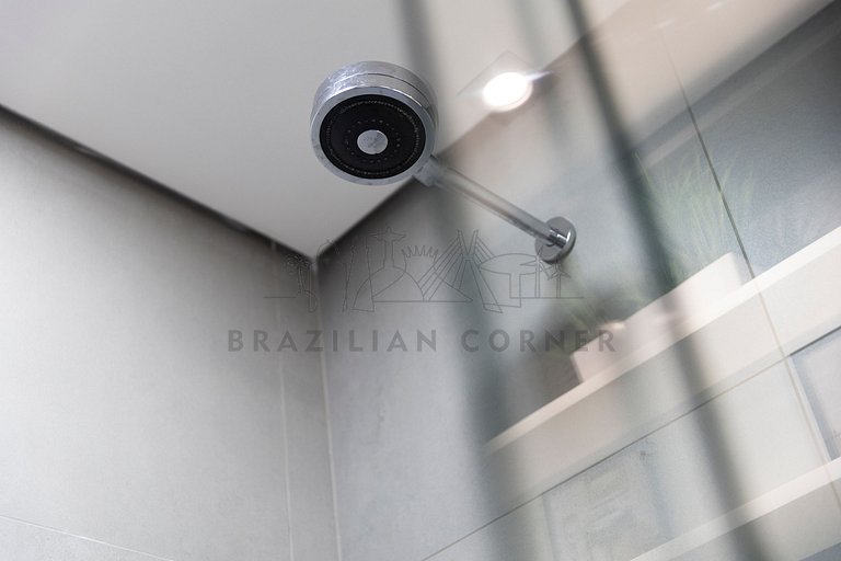 Amazing view, pool, AC, Gym| Brazilian Corner