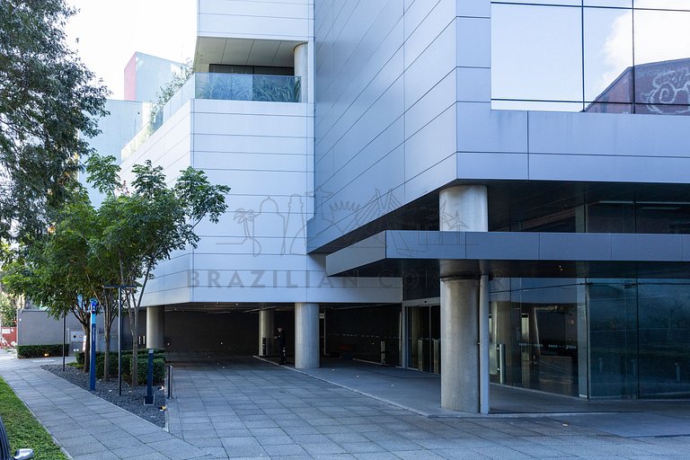 Amazing view, pool, AC, Gym| Brazilian Corner