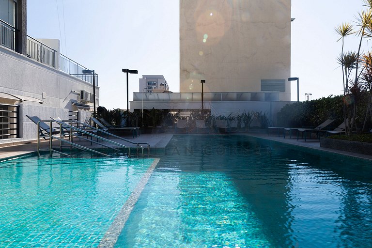 Pool, Gym and Parking Space | Brazilian Corner.