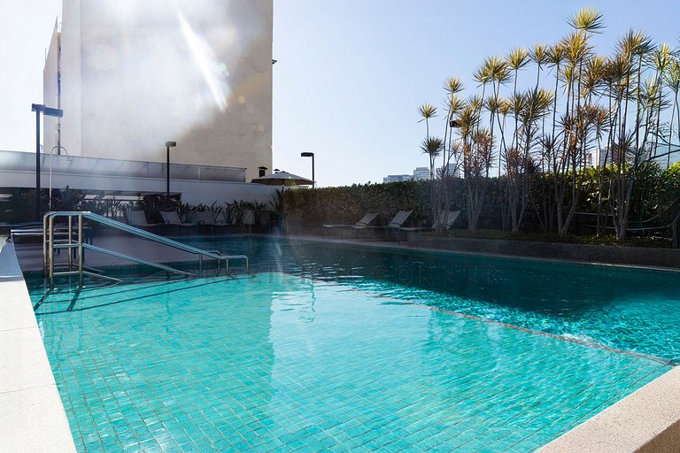 Pool, Gym and Parking Space | Brazilian Corner.