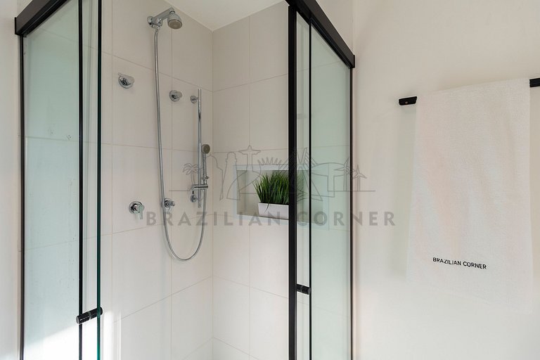 Near Airport, Gym, AC | Brazilian Corner