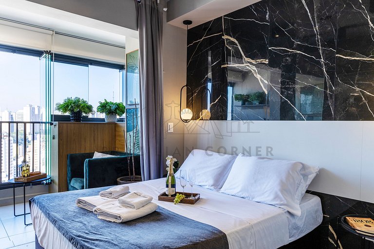 Pool, gym , air conditioning | Brazilian Corner