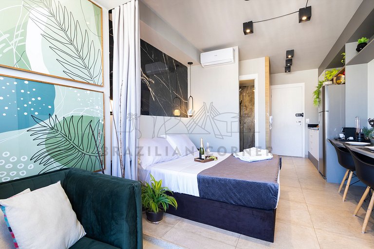 Pool, gym , air conditioning | Brazilian Corner
