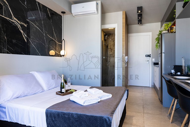 Pool, gym , air conditioning | Brazilian Corner