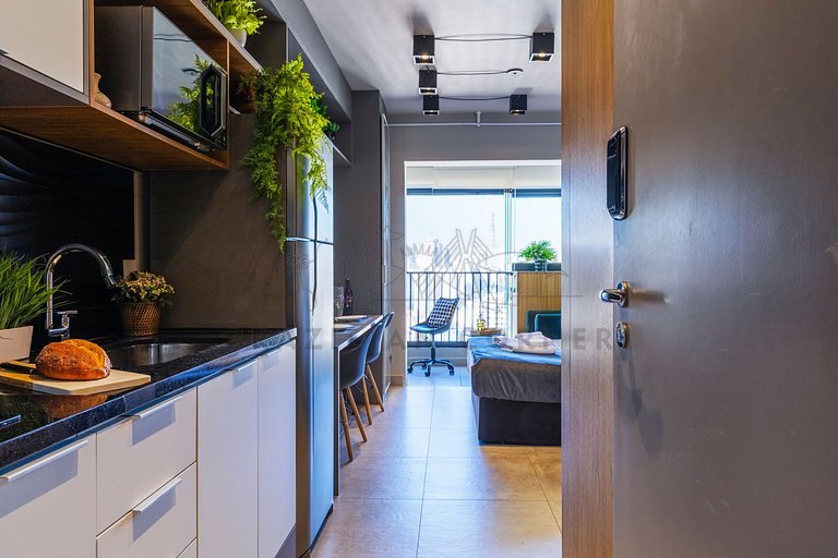 Pool, gym , air conditioning | Brazilian Corner