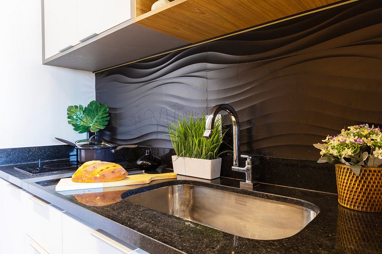 Pool, gym , air conditioning | Brazilian Corner