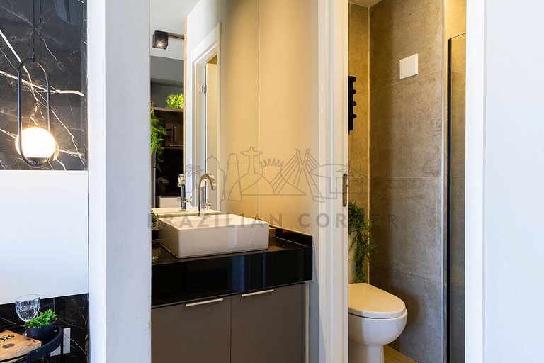 Pool, gym , air conditioning | Brazilian Corner