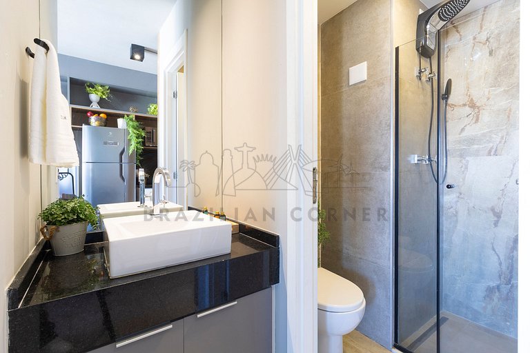 Pool, gym , air conditioning | Brazilian Corner