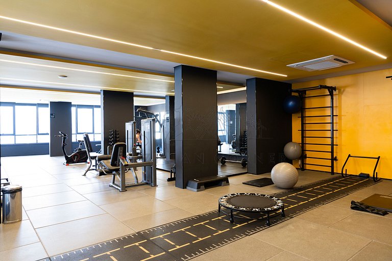 Pool, gym , air conditioning | Brazilian Corner