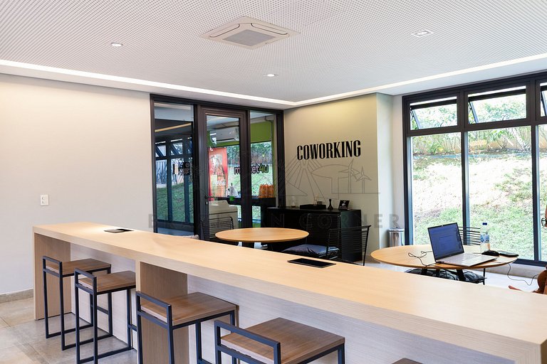 Pool, gym , air conditioning | Brazilian Corner