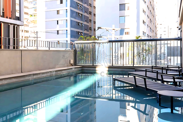 Novo e moderno nos Jardins com piscina e academia
