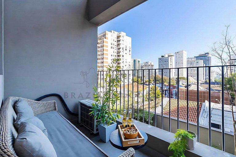 Novo e moderno nos Jardins com piscina e academia