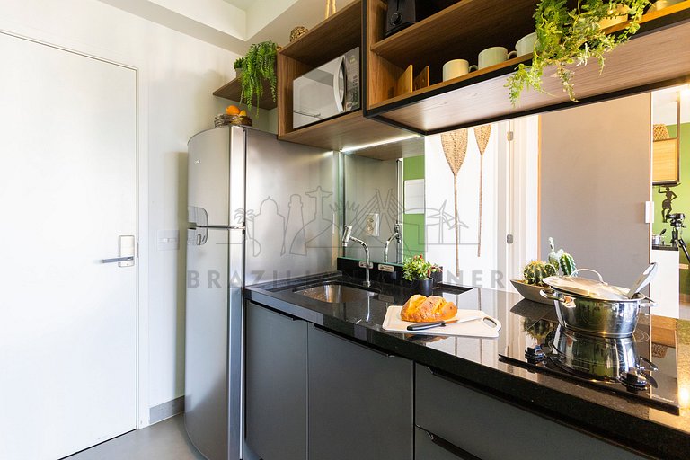 New and modern in Jardins with pool and gym