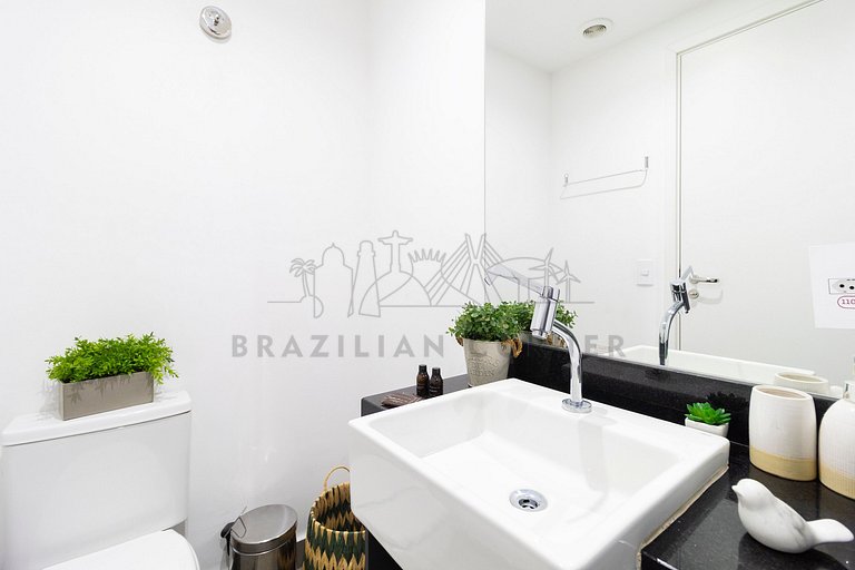 Novo e moderno nos Jardins com piscina e academia