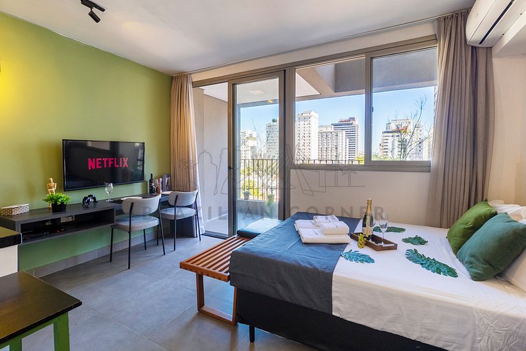 Modern and new in Jardins with AC, pool and gym