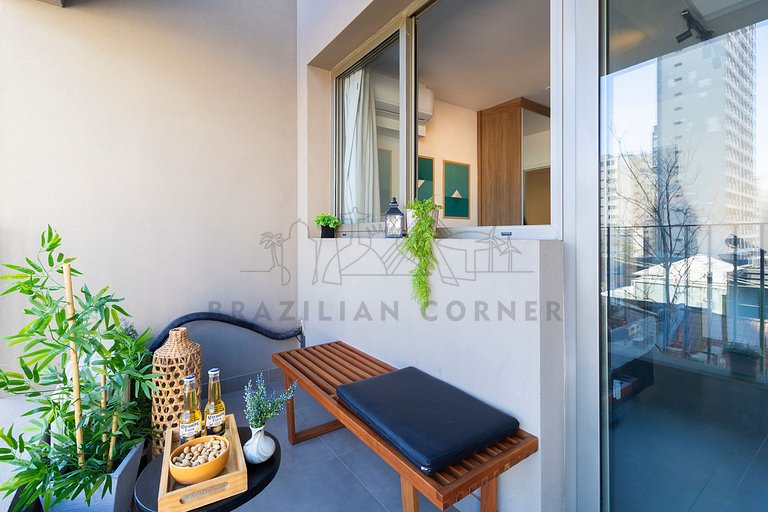 Modern and new in Jardins with AC, pool and gym