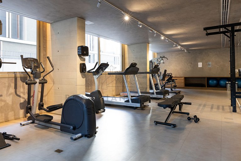 Modern and new in Jardins with AC, pool and gym