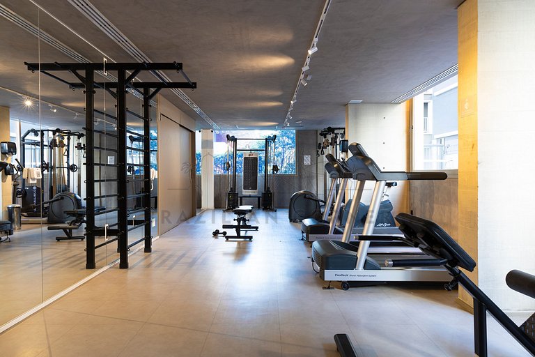 Modern and new in Jardins with AC, pool and gym