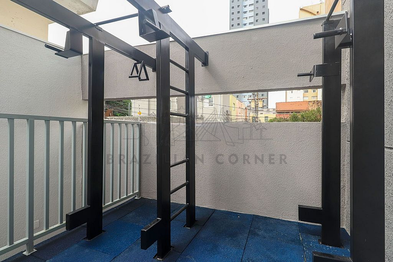 Near the Airport with Office, AC, and Gym