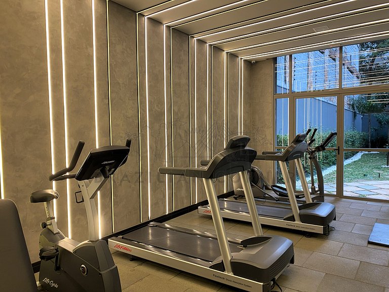 Modern Apt w/ AC & 24h Gym in Downtown São Paulo