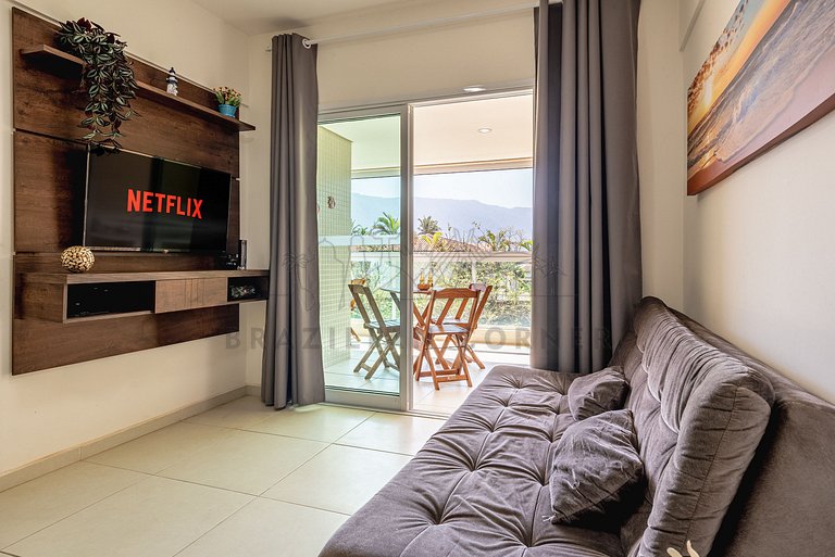 200 m from the beach w/ pool, barbecue and jacuzzi