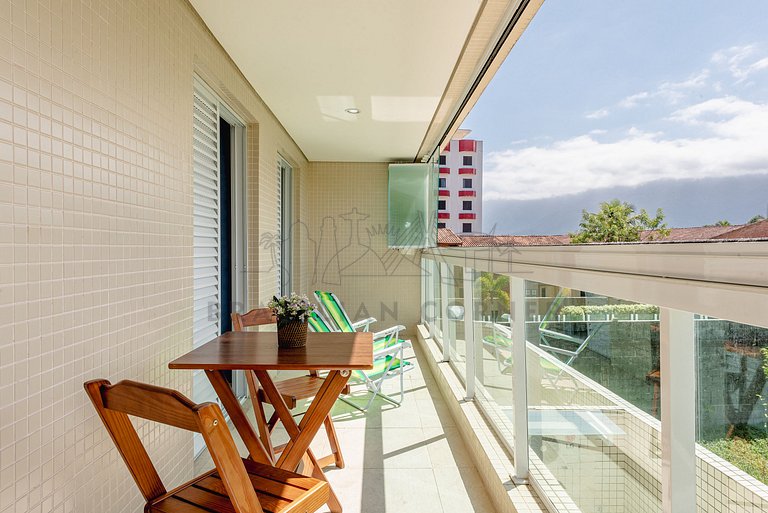 200 m from the beach w/ pool, barbecue and jacuzzi