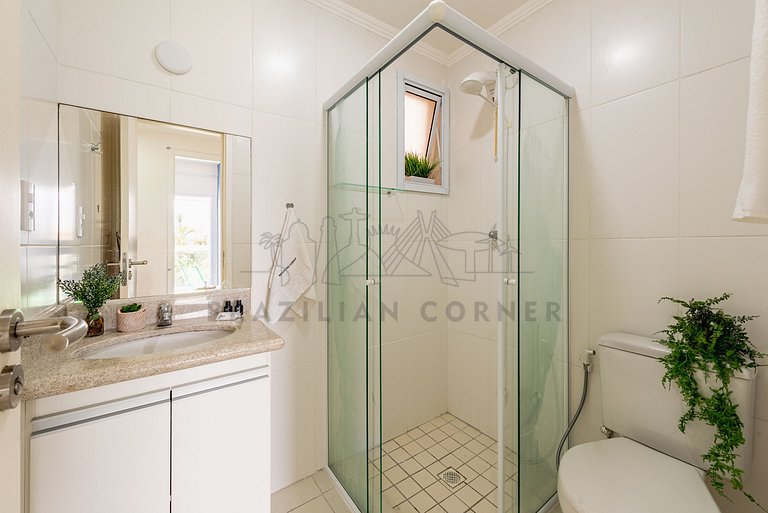 200 m from the beach w/ pool, barbecue and jacuzzi