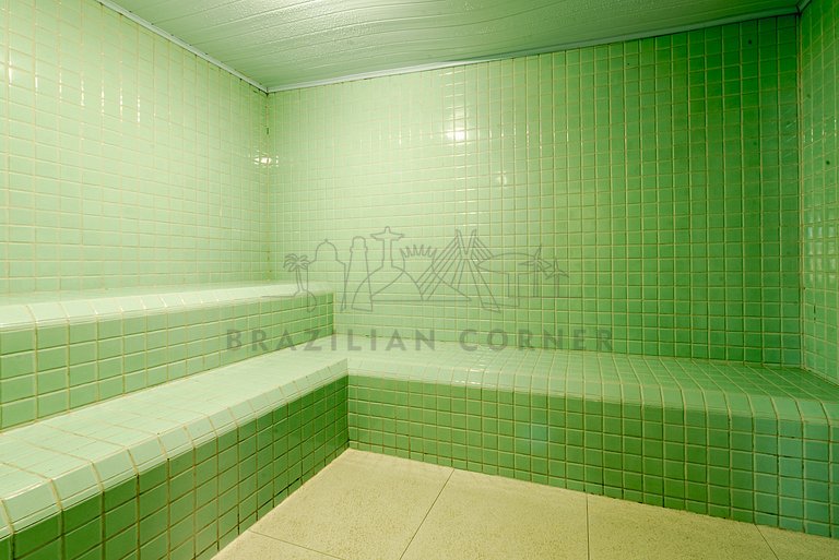 200 m from the beach w/ pool, barbecue and jacuzzi