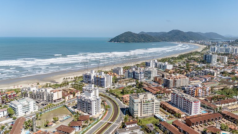 200 m from the beach w/ pool, barbecue and jacuzzi