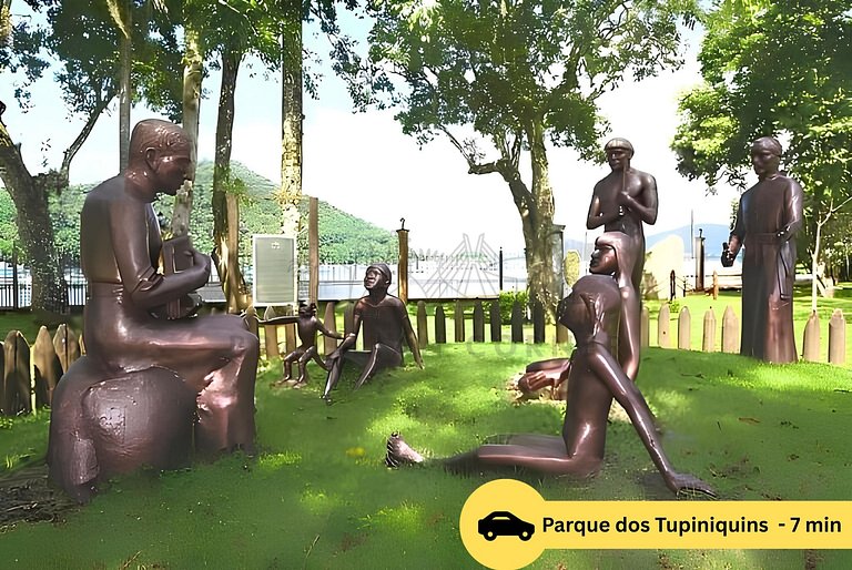 200 m from the beach w/ pool, barbecue and jacuzzi