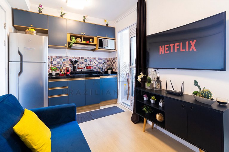 Modern, complete with Office, AC, and Gym