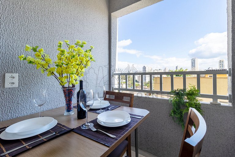 Near the Airport with Office, AC, and Gym