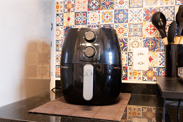 Modern, complete with Office, AC, and Gym