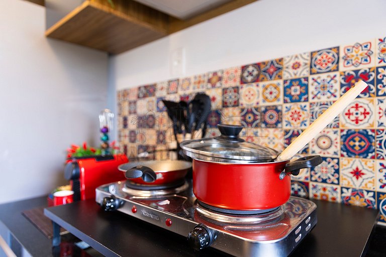 Modern, complete with Office, AC, and Gym