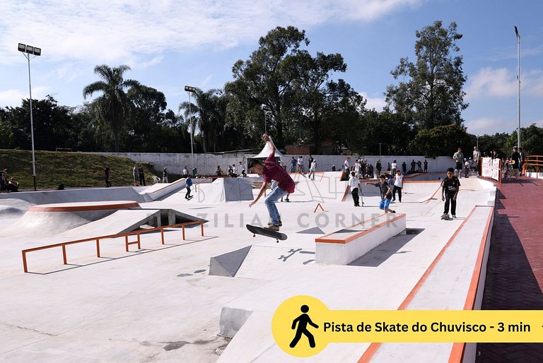 Modern, complete with Office, AC, and Gym