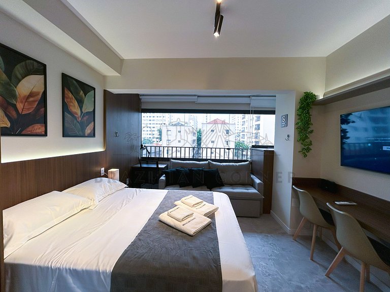 Near Ibirapuera Park with AC and Gym