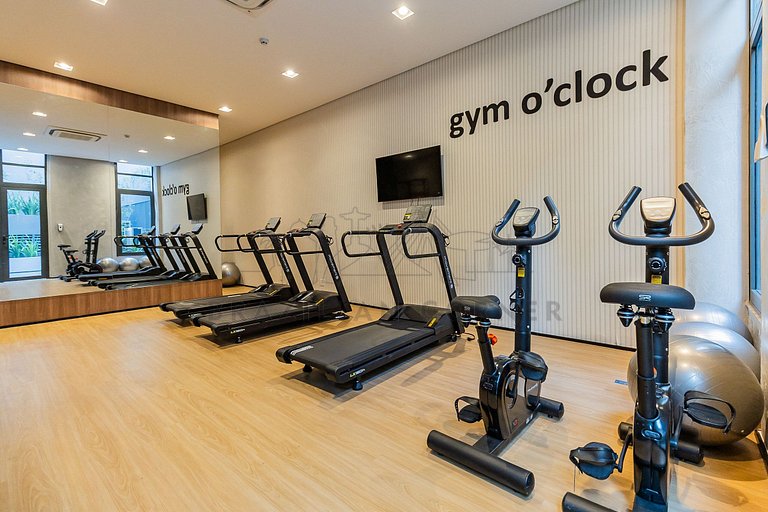 Near Ibirapuera Park with AC and Gym