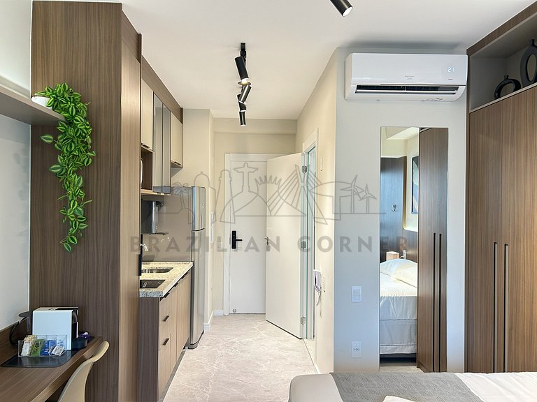 Near Ibirapuera Park with AC and Gym