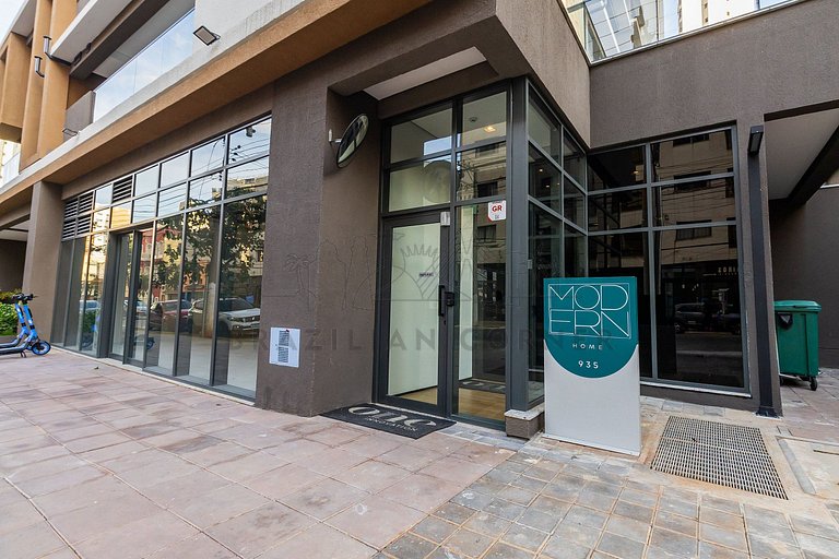 Near Ibirapuera Park with AC and Gym