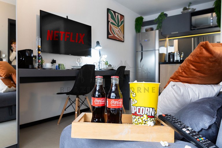 Modern, AC, 24h Gym, rooftop, close to metro