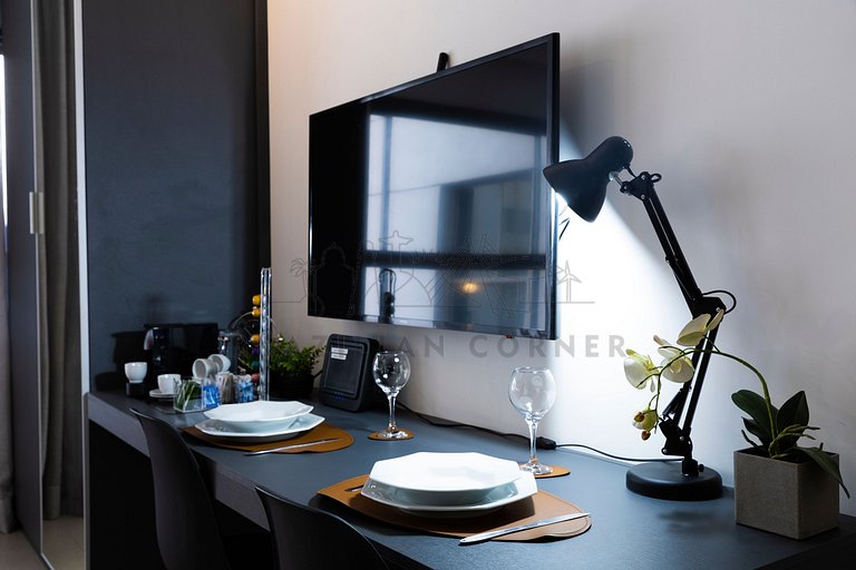 Modern, AC, 24h Gym, rooftop, close to metro