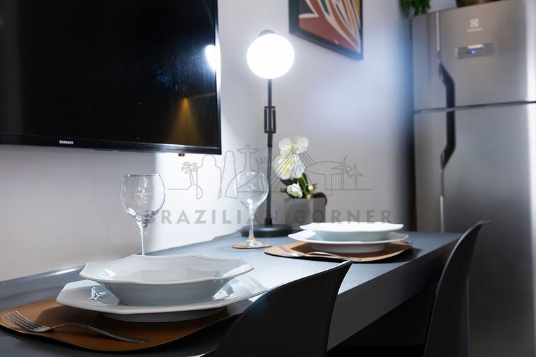 Modern, AC, 24h Gym, rooftop, close to metro