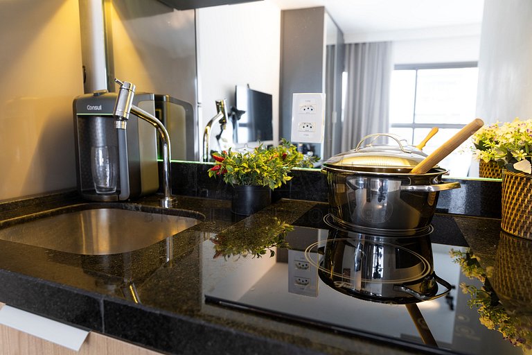 Modern, AC, 24h Gym, rooftop, close to metro