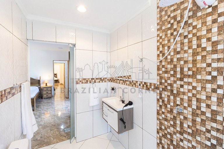 Sítio com 5 suítes , piscina, vista incrível