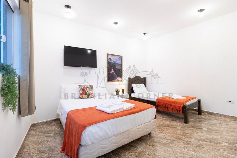 Sítio com 5 suítes , piscina, vista incrível