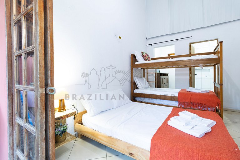 Sítio com 5 suítes , piscina, vista incrível